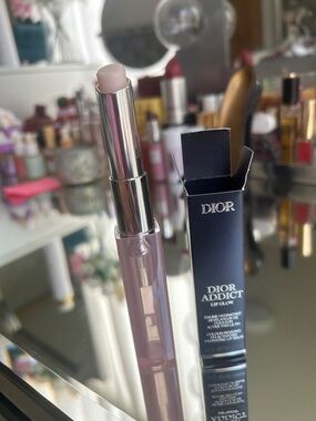 Dior Addict Lip Glow Hydrating Balm - 000 universal clear